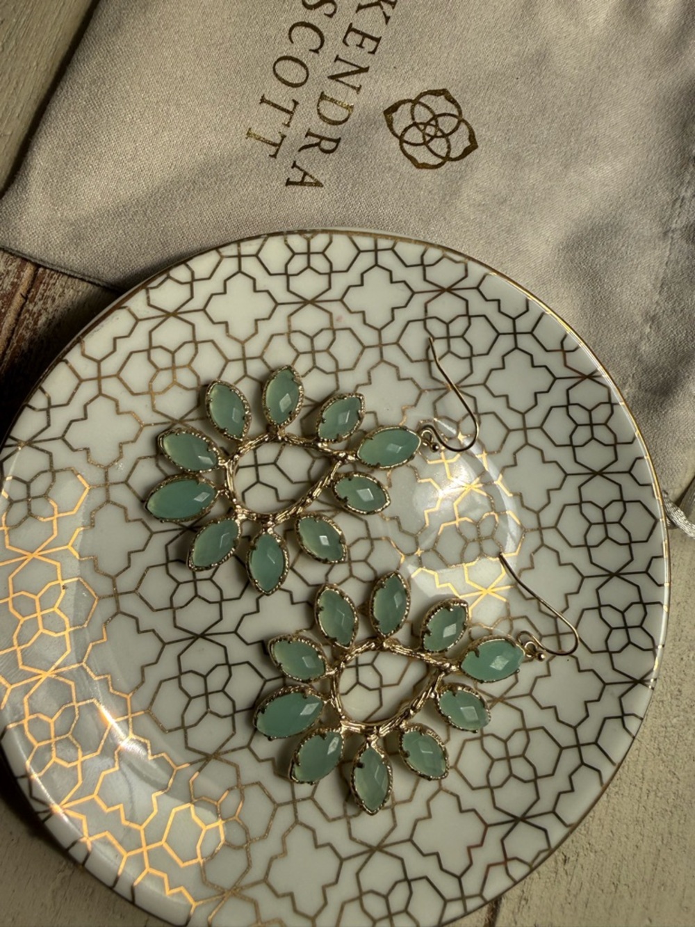 Kendra Scott Nyla in Chalcedony and Gold